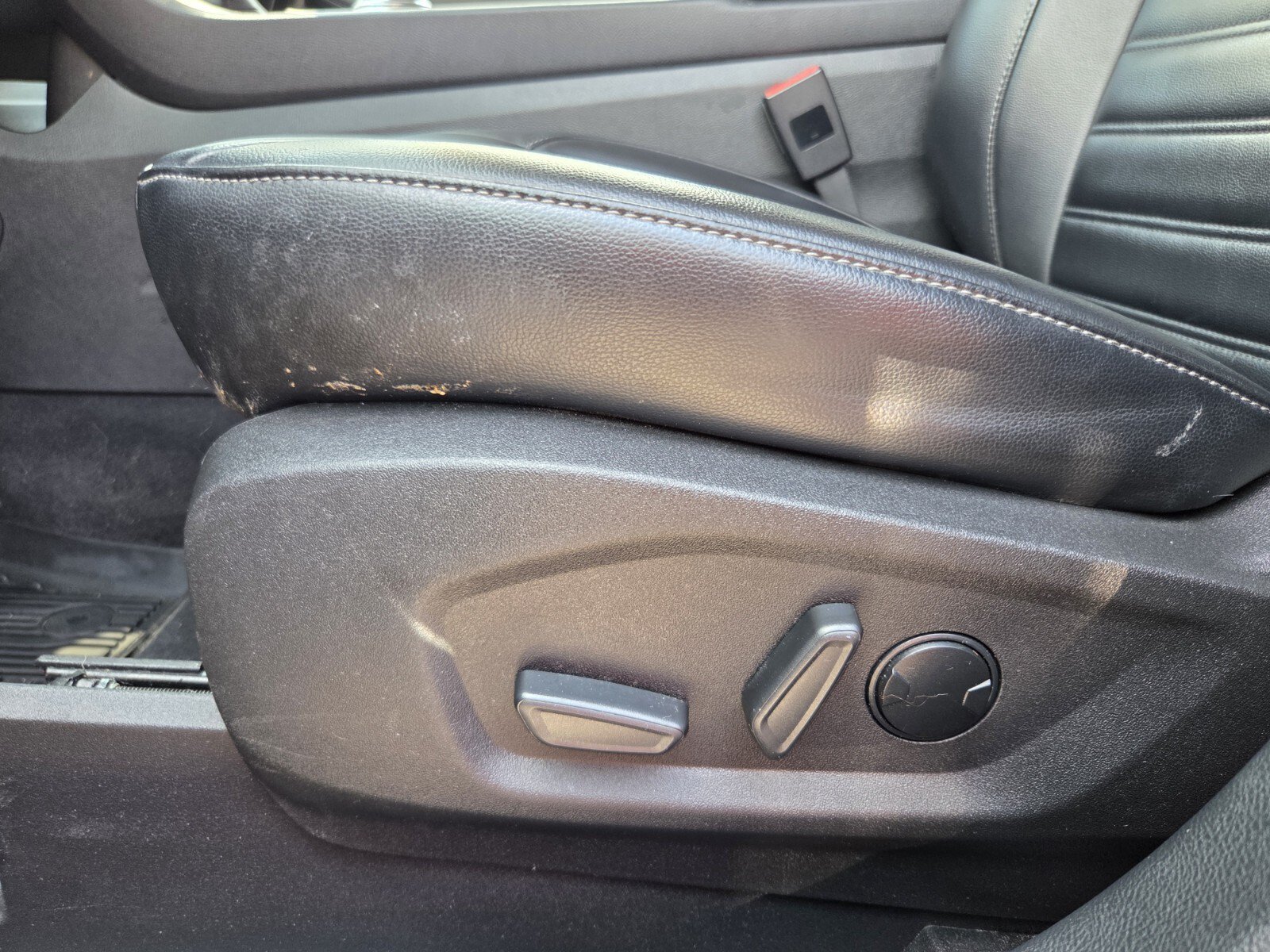 Used 2023 Ford Edge SEL w/ Convenience Package AWD/4WD image 8