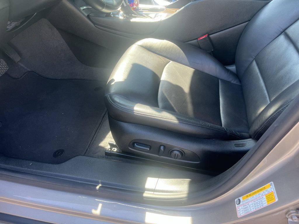Used 2024 Chevrolet Malibu LT FWD image 19