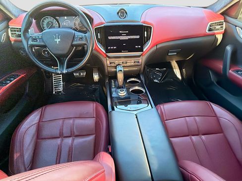 Certified 2022 Maserati Ghibli Modena image 15