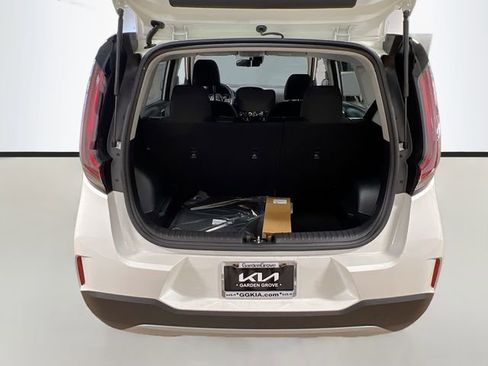 New 2025 Kia Soul LX image 23