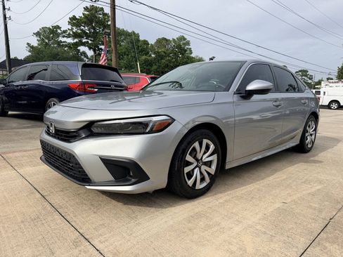 Used 2023 Honda Civic LX image 2