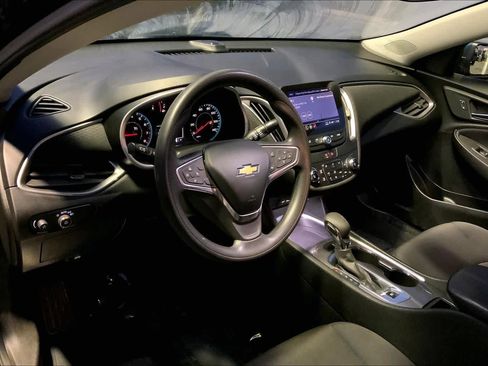 Used 2022 Chevrolet Malibu LT image 17