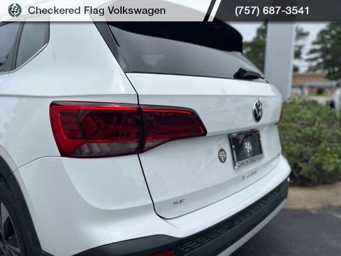 Used 2023 Volkswagen Taos SE AWD/4WD image 9