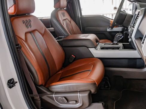 Used 2018 Ford F150 King Ranch w/ Equipment Group 601A Luxury AWD/4WD image 30