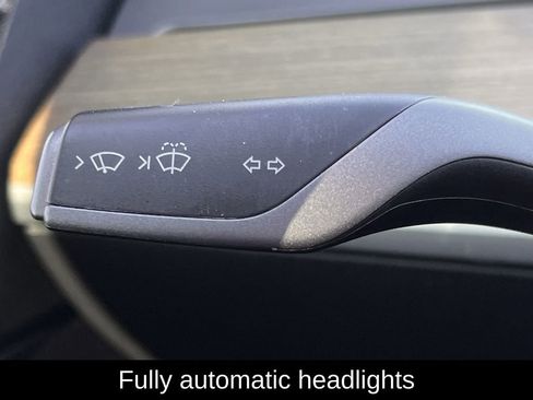 Used 2021 Tesla Model Y Performance image 22