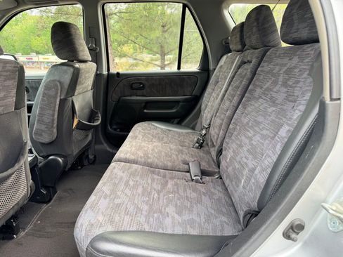 Used 2003 Honda CR-V LX image 35