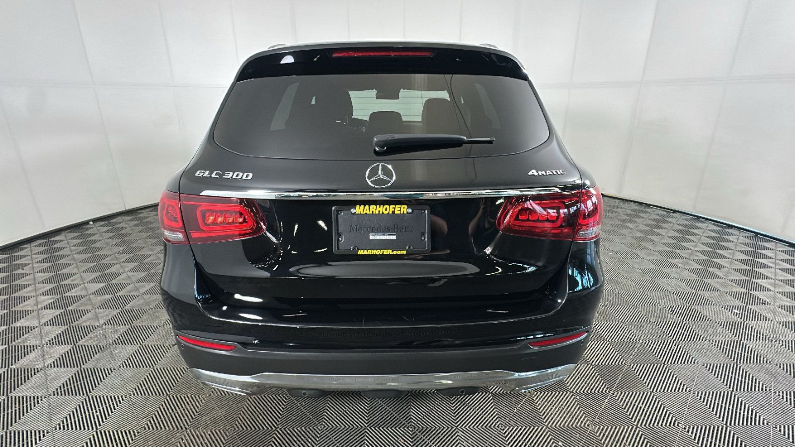 Used 2022 Mercedes-Benz GLC 300 4MATIC image 3