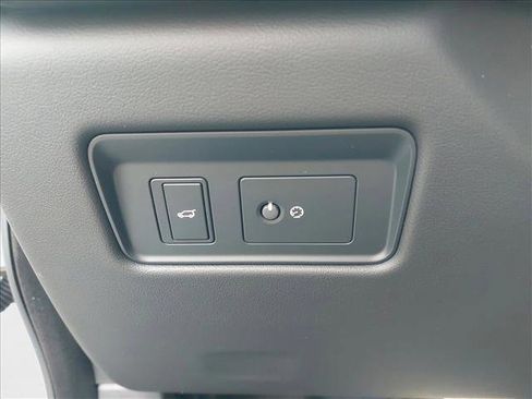 New 2026 Jaguar F-PACE R-Dynamic S image 22