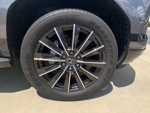 Used 2026 Lexus GX 550 w/ Cold Area Package AWD/4WD image 23