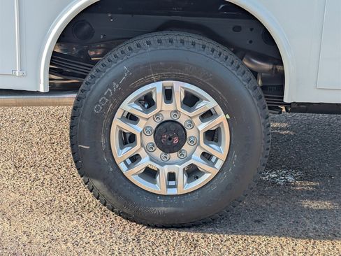 New 2026 GMC Sierra 2500 Pro w/ Convenience Package image 10