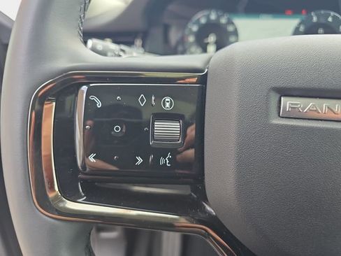 Used 2025 Land Rover Range Rover Evoque S image 20