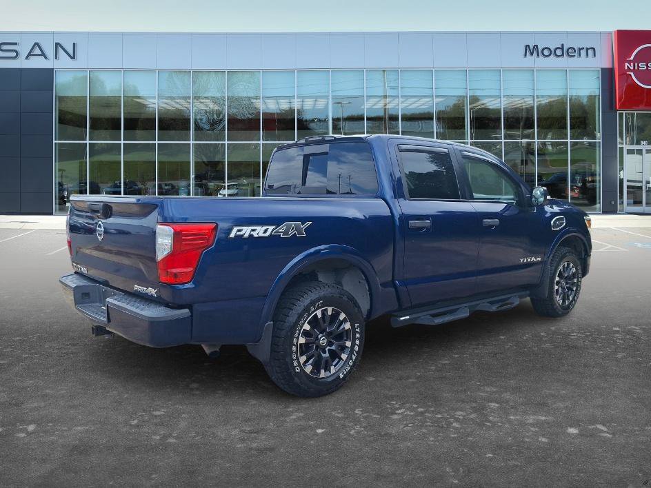 Used 2017 Nissan Titan PRO-4X AWD/4WD image 5