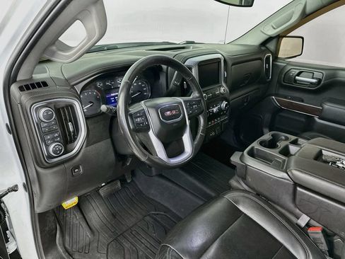 Used 2020 GMC Sierra 1500 SLT w/ X31 Off-Road Package AWD/4WD image 29
