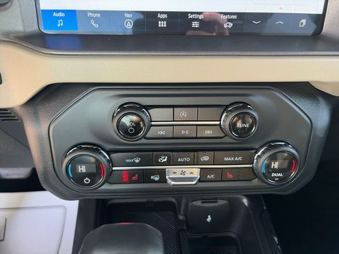 Used 2025 Ford Bronco Big Bend image 23