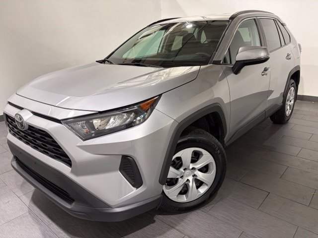 Used 2019 Toyota RAV4 LE w/ Carpet Mat Package FWD image 1