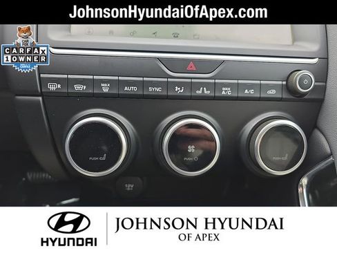 Used 2020 Jaguar E-PACE SE image 32