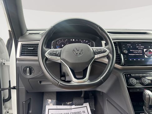 Used 2020 Volkswagen Atlas Cross Sport SEL Premium AWD/4WD image 11