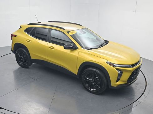 Used 2024 Chevrolet Trax ACTIV w/ Driver Confidence Package image 52