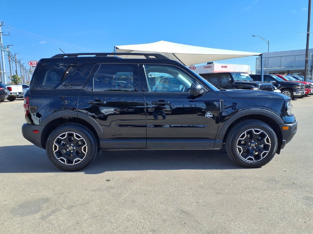 Used 2025 Ford Bronco Sport Outer Banks w/ Outer Banks Tech Package+ AWD/4WD image 9