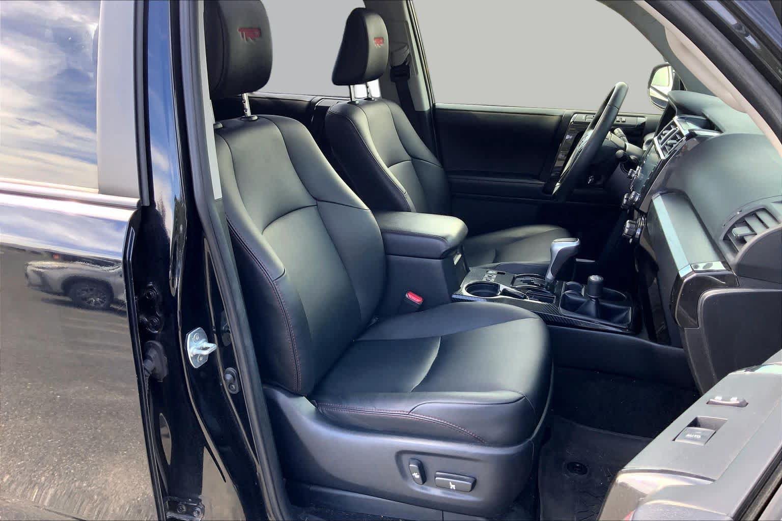 Used 2022 Toyota 4Runner TRD Pro AWD/4WD image 9