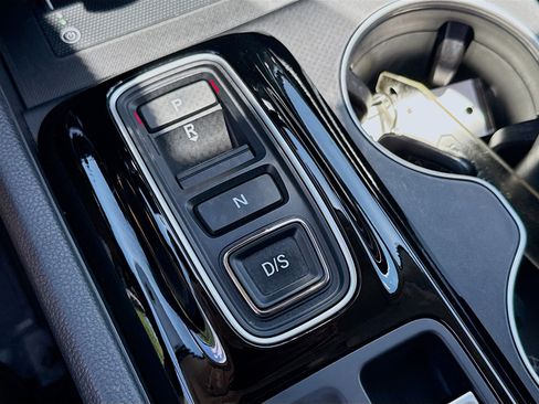 Certified 2023 Honda Pilot Touring image 16