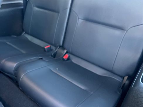 Used 2024 Mitsubishi Outlander SE Black Edition AWD/4WD image 12