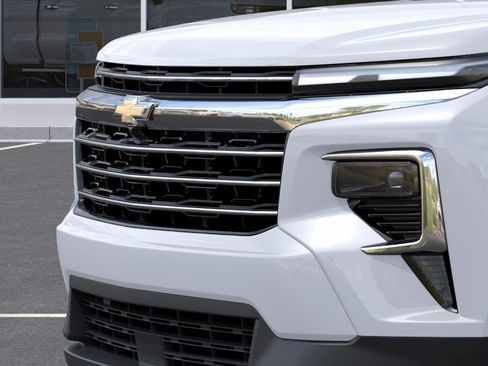 New 2026 Chevrolet Traverse LT w/ Sun and Wheel Package FWD image 47