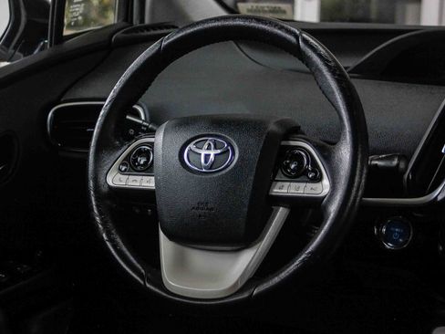 Used 2017 Toyota Prius Prime Advanced image 14