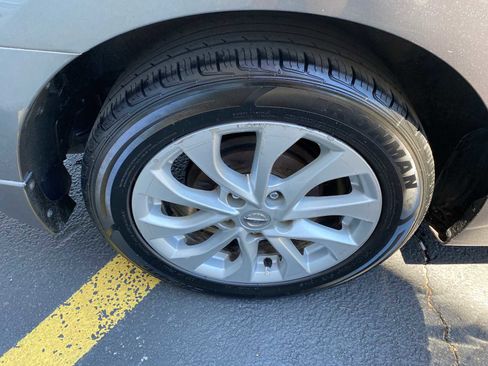 Used 2018 Nissan Sentra SV FWD image 33