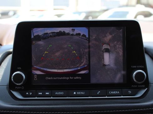 Used 2021 Nissan Rogue SL FWD image 19