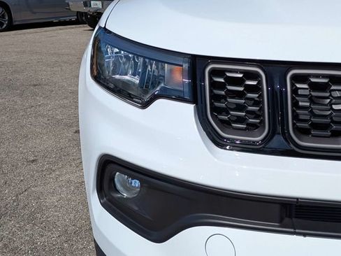 New 2026 Jeep Compass Latitude AWD/4WD image 10