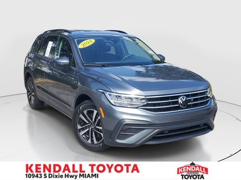 Used 2024 Volkswagen Tiguan S image 1