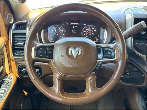 Used 2023 RAM 3500 Limited image 14