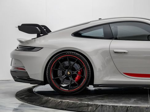 Used 2022 Porsche 911 GT3 RWD image 28