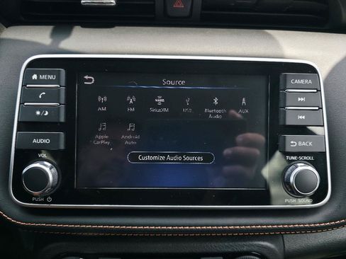 Used 2019 Nissan Kicks SR w/ SR Premium Package FWD image 33