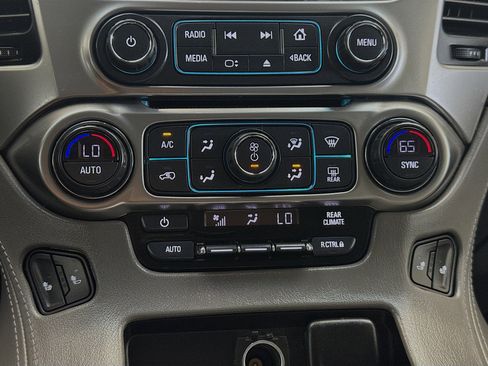 Used 2019 Chevrolet Tahoe LT image 10