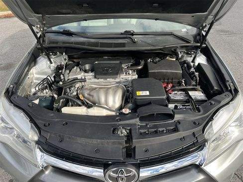 Used 2017 Toyota Camry LE image 26