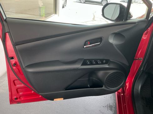 Used 2018 Toyota Prius Prime Plus FWD image 35