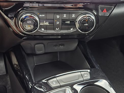 New 2026 Chevrolet Trax RS w/ Driver Confidence Package FWD image 21