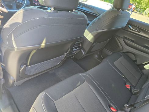 New 2025 Jeep Grand Cherokee Laredo X w/ Luxury Tech Group I image 23