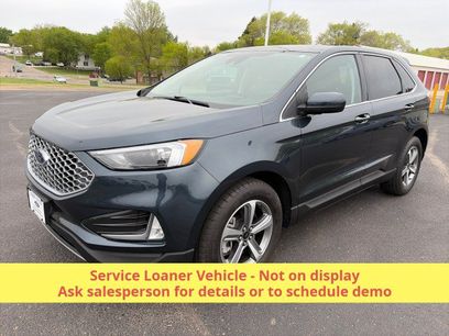 Used 2024 Ford Edge SEL w/ Convenience Package