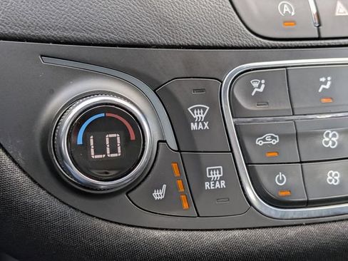 Used 2023 Chevrolet Malibu LT FWD image 22