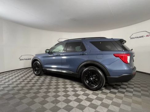 Used 2021 Ford Explorer XLT w/ Equipment Group 202A AWD/4WD image 6