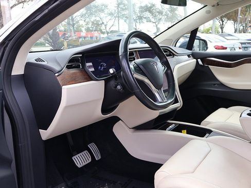 Used 2017 Tesla Model X P100D image 26