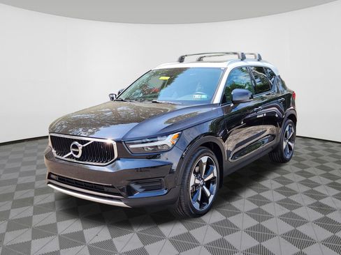 Used 2019 Volvo XC40 T5 Momentum AWD/4WD image 2