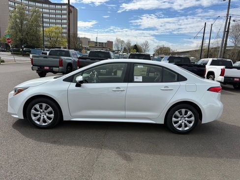 New 2026 Toyota Corolla LE image 5