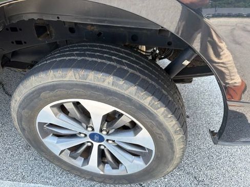 Used 2019 Ford F150 XL w/ Equipment Group 101A Mid AWD/4WD image 13