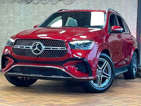 Used 2024 Mercedes-Benz GLE 450e 4MATIC image 2