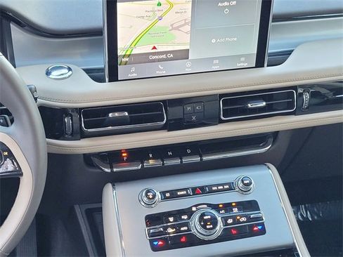 Certified 2023 Lincoln Aviator AWD w/ Premium Package image 19
