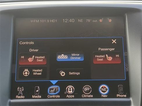 Used 2016 Chrysler 200 C image 24